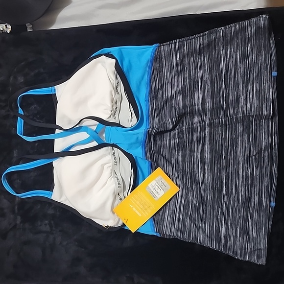 Speedo Other - Speedo fitness top women 6